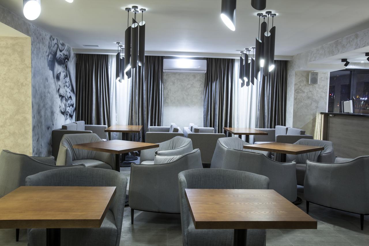 Renion Park 4* Almaty